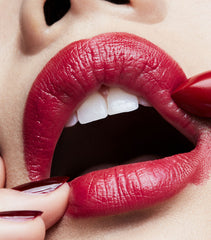 MAC - CREMESHEEN LIPSTICK - BRAVE RED