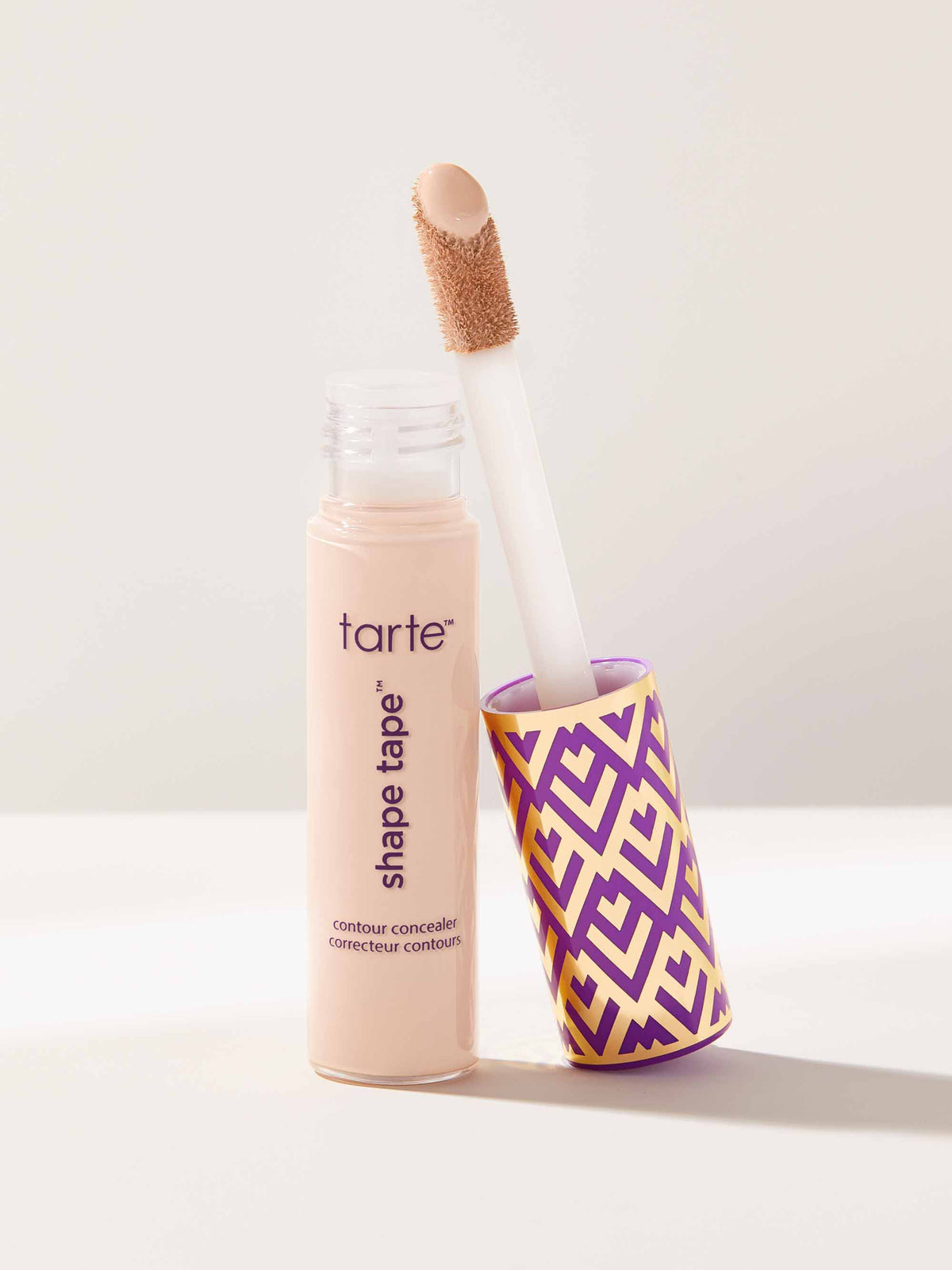 Tarte- shape tape™ full-coverage concealer- 20B Light